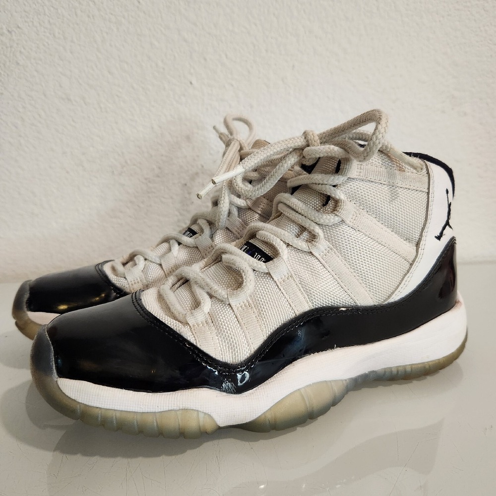 Nike Air Jordan Retro 11 GS Concord 2018 Black White GS Size 6.5Y 378038-100